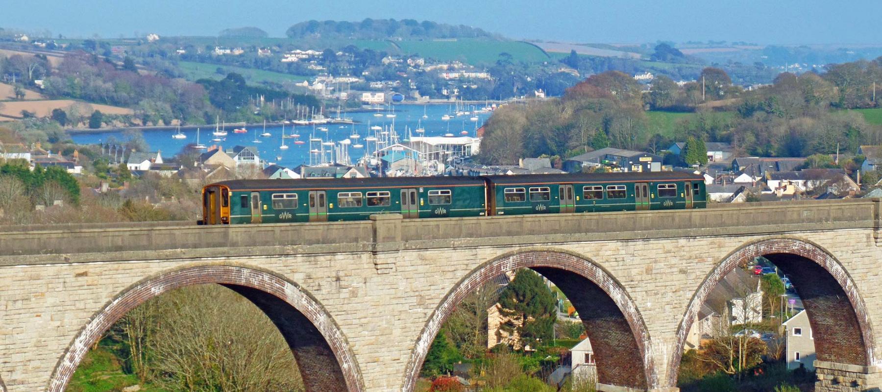 Train on Collegewood Viaduct on the Maritime Line between Truro and Falmouth