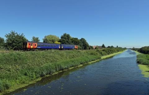 East Midlands train travelling along the Poacher line